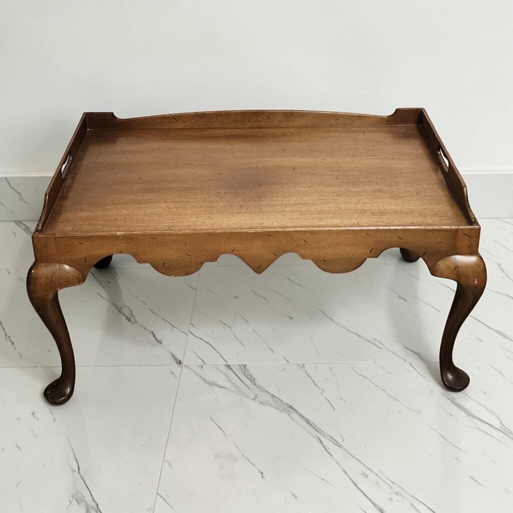 8565 Queen Anne Style Mahogany Tray-Top Coffee #Table