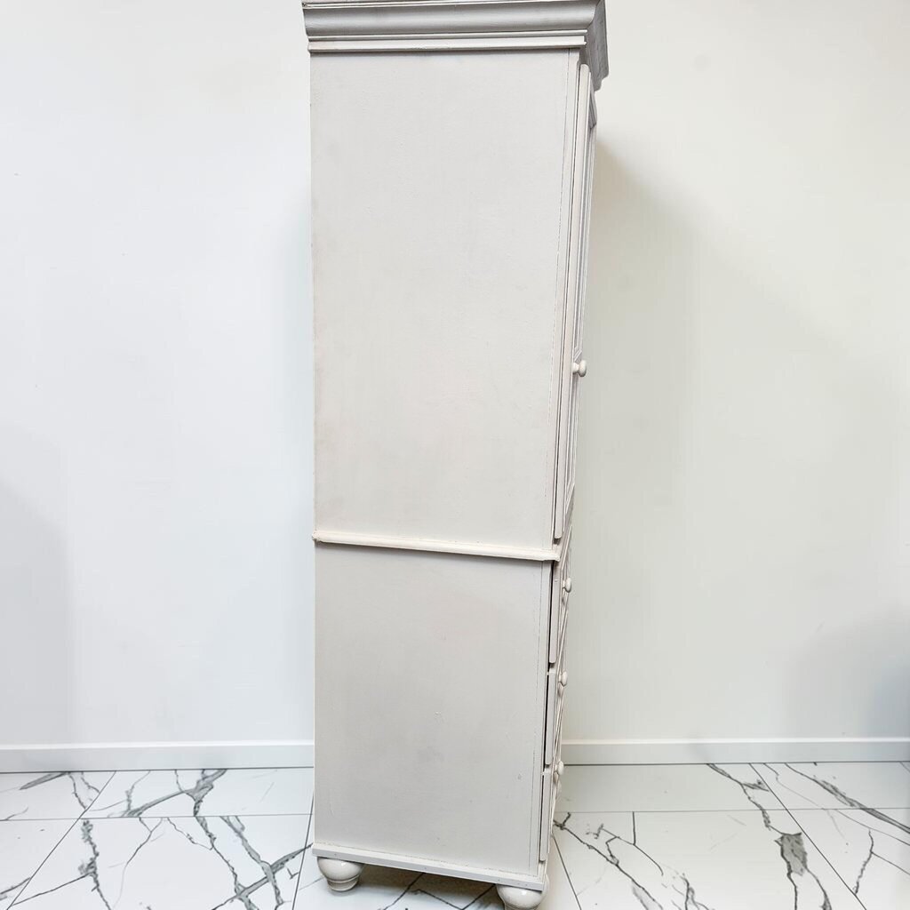 8582 White Bead Board Linen #Cabinet