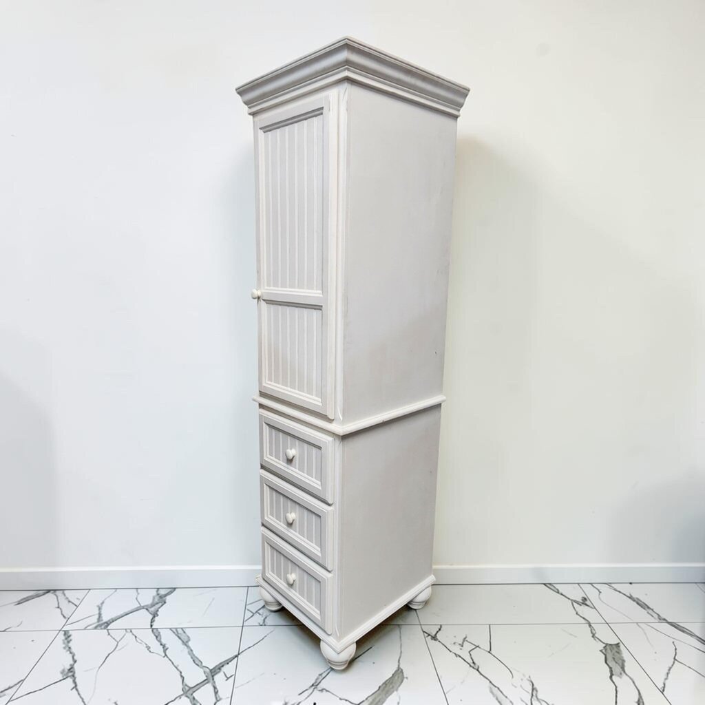 8582 White Bead Board Linen #Cabinet