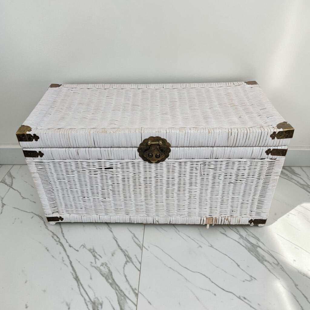 8602 Wicker Storage #Trunk with Brass-Tone Accents