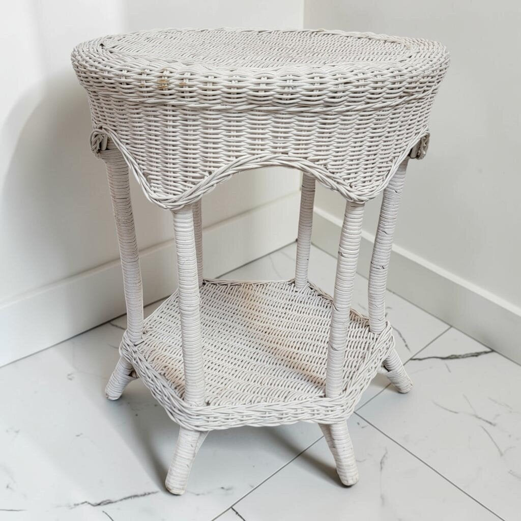 8606 White Wicker Side #Table