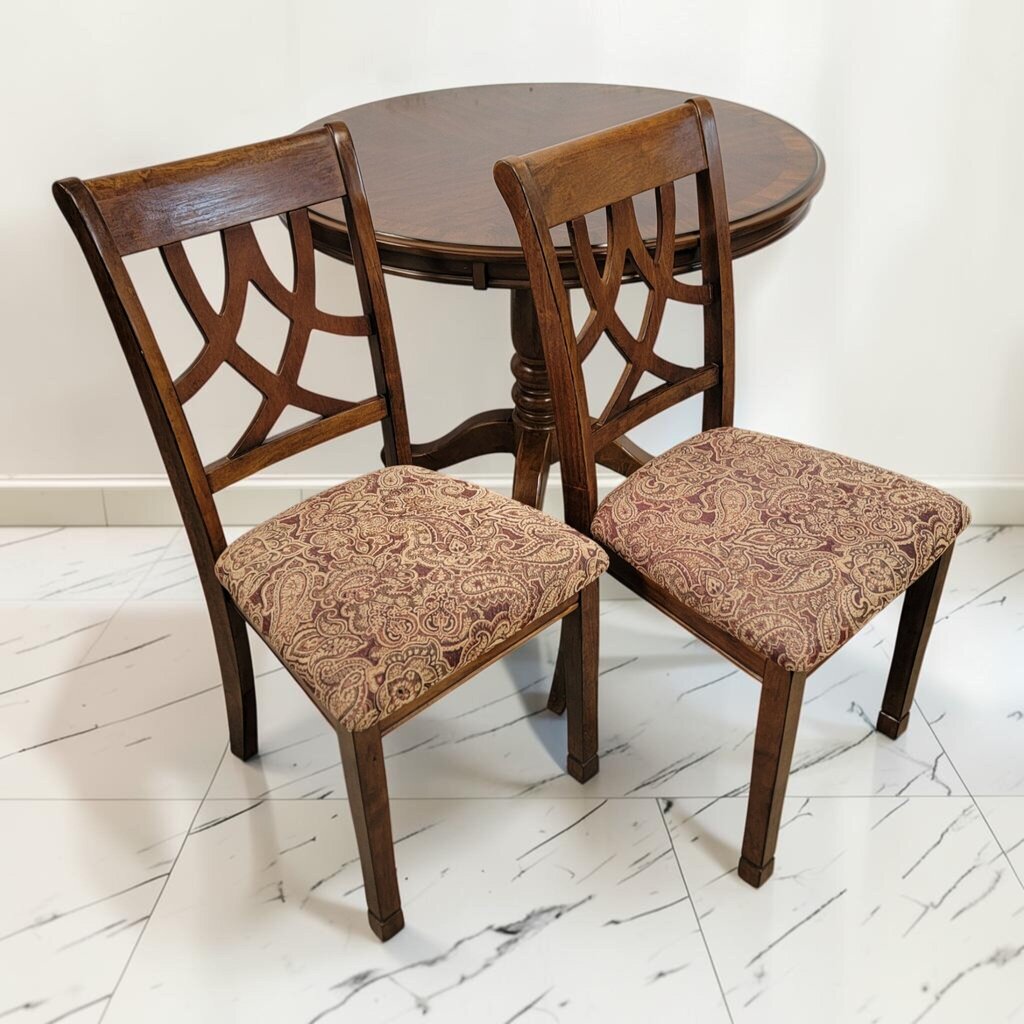 8617 3 Piece Round Pedestal Dining Table with Lattice Back Chairs