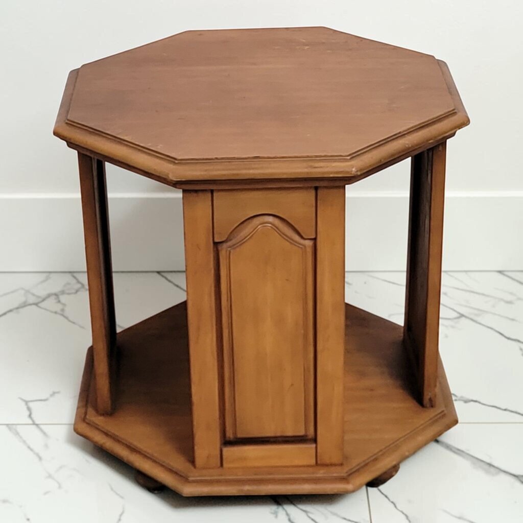 8621 Vintage Octagon Accent Table