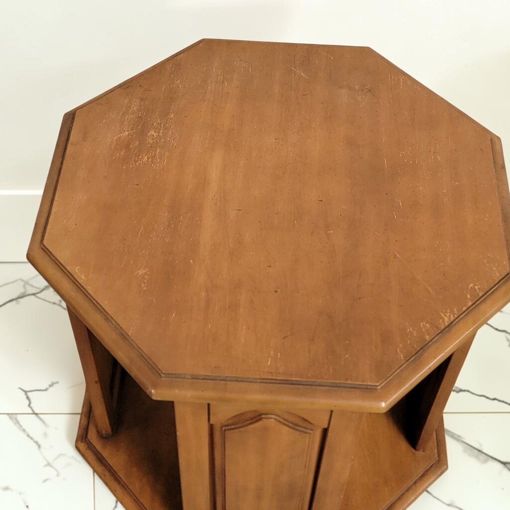 8621 Vintage Octagon Accent Table