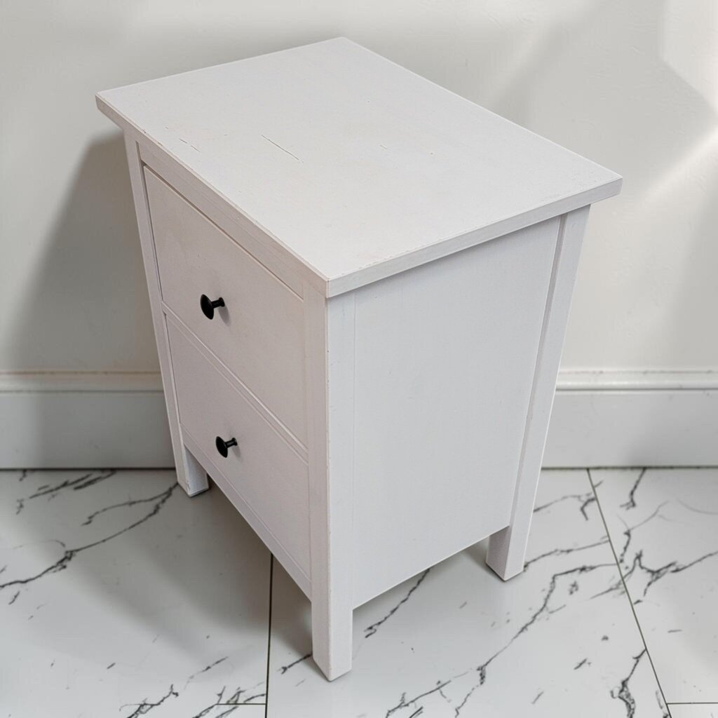 8627 2 Drawer White Nightstand