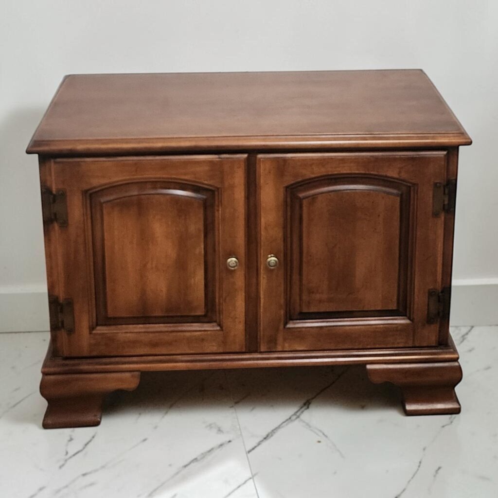8647 Traditional Arched Panel Small Storage Cabinet