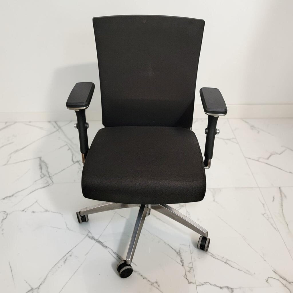 8656 Steelcase Please (Version 2) Task Chair