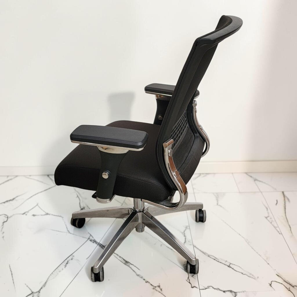 8656 Steelcase Please (Version 2) Task Chair