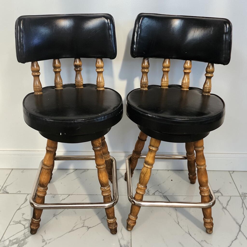 8661-8662 'Vintage Colonial Revival Swivel Bar Stools