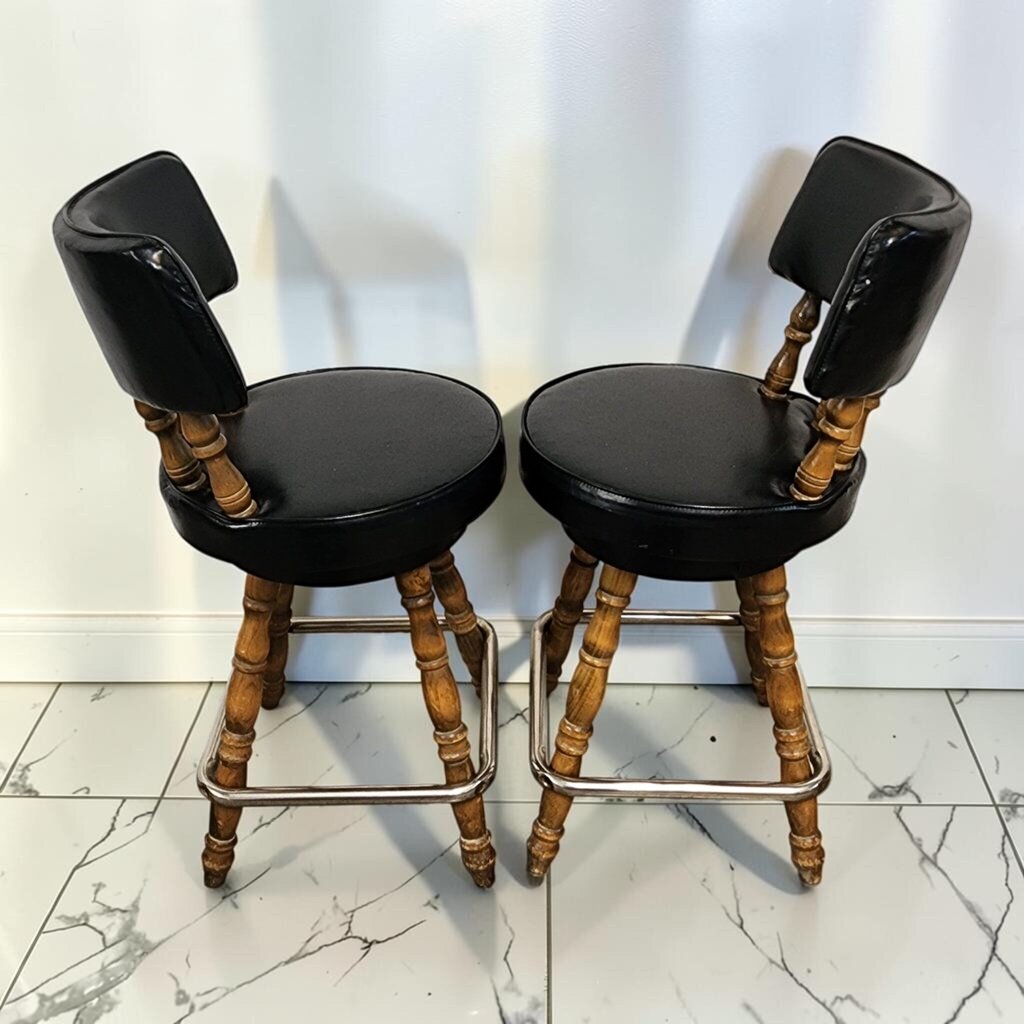 8661-8662 'Vintage Colonial Revival Swivel Bar Stools