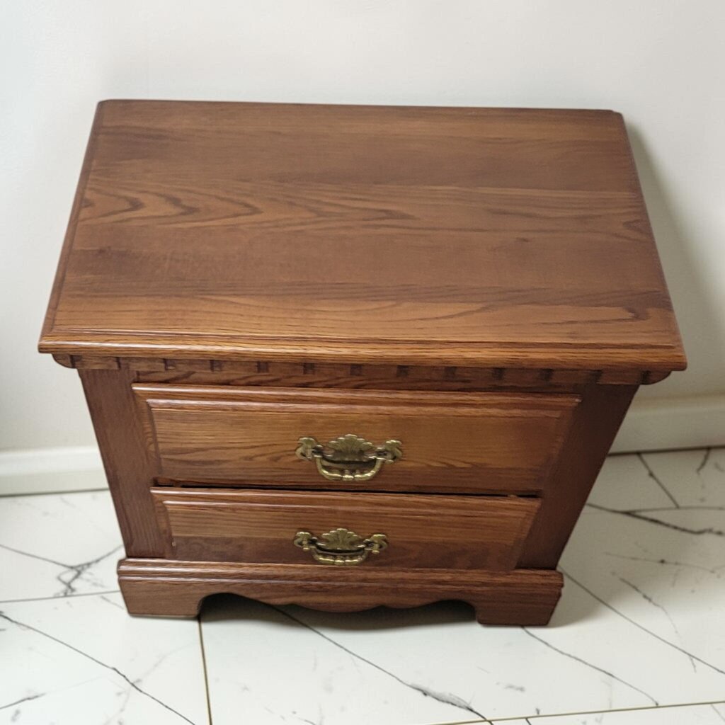 8685 Pennsylvania House Oak Two-Drawer Nightstand