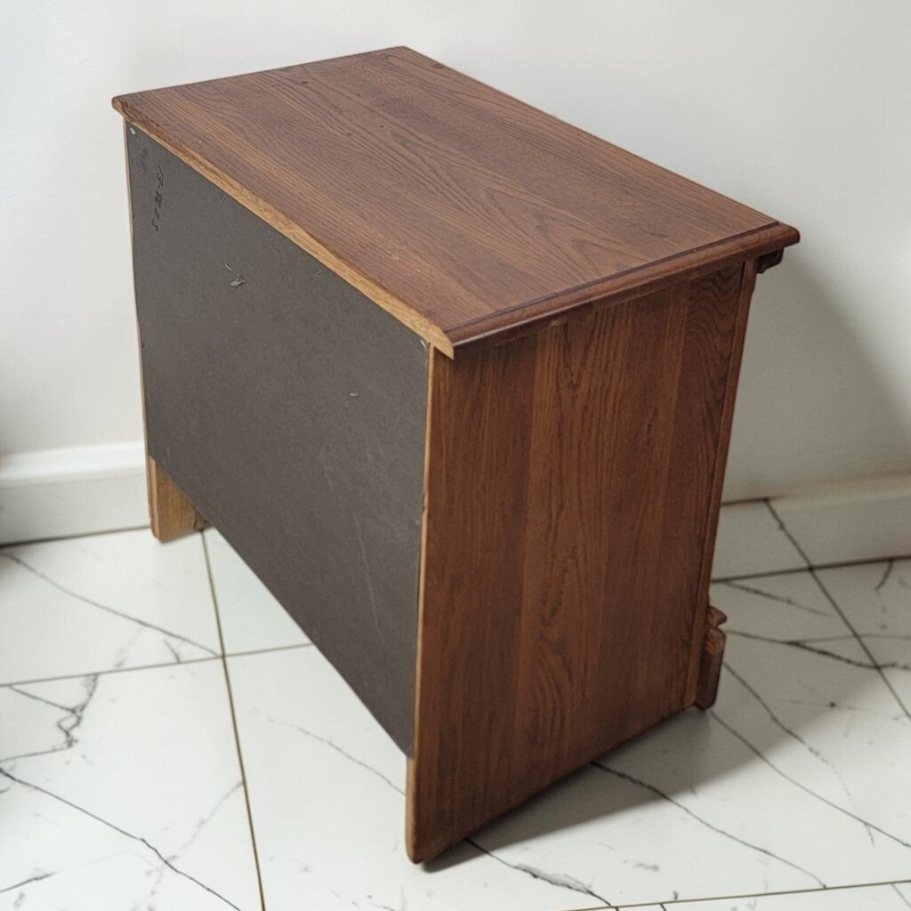 8685 Pennsylvania House Oak Two-Drawer Nightstand