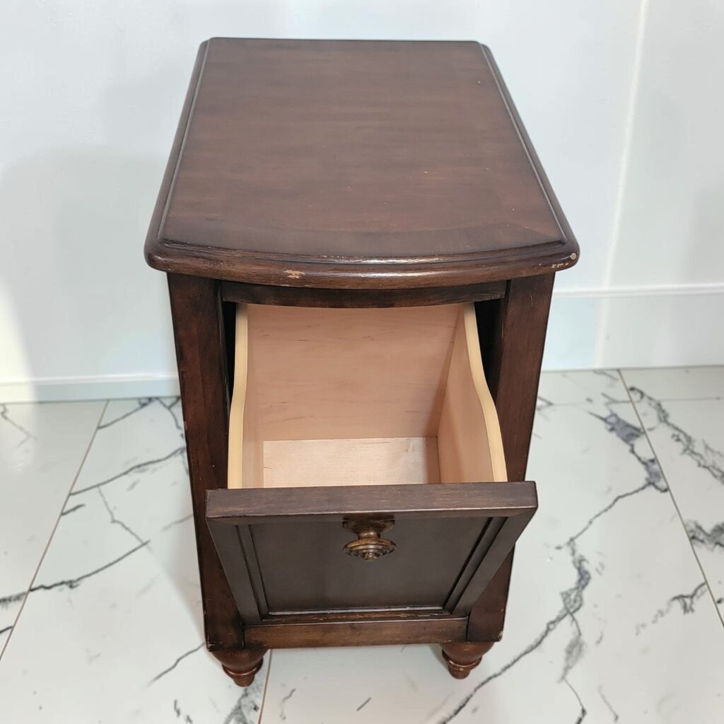 8705 Traditional Dark Wood Side #Table with Integrated Cupholders and Tilt-Out Bin