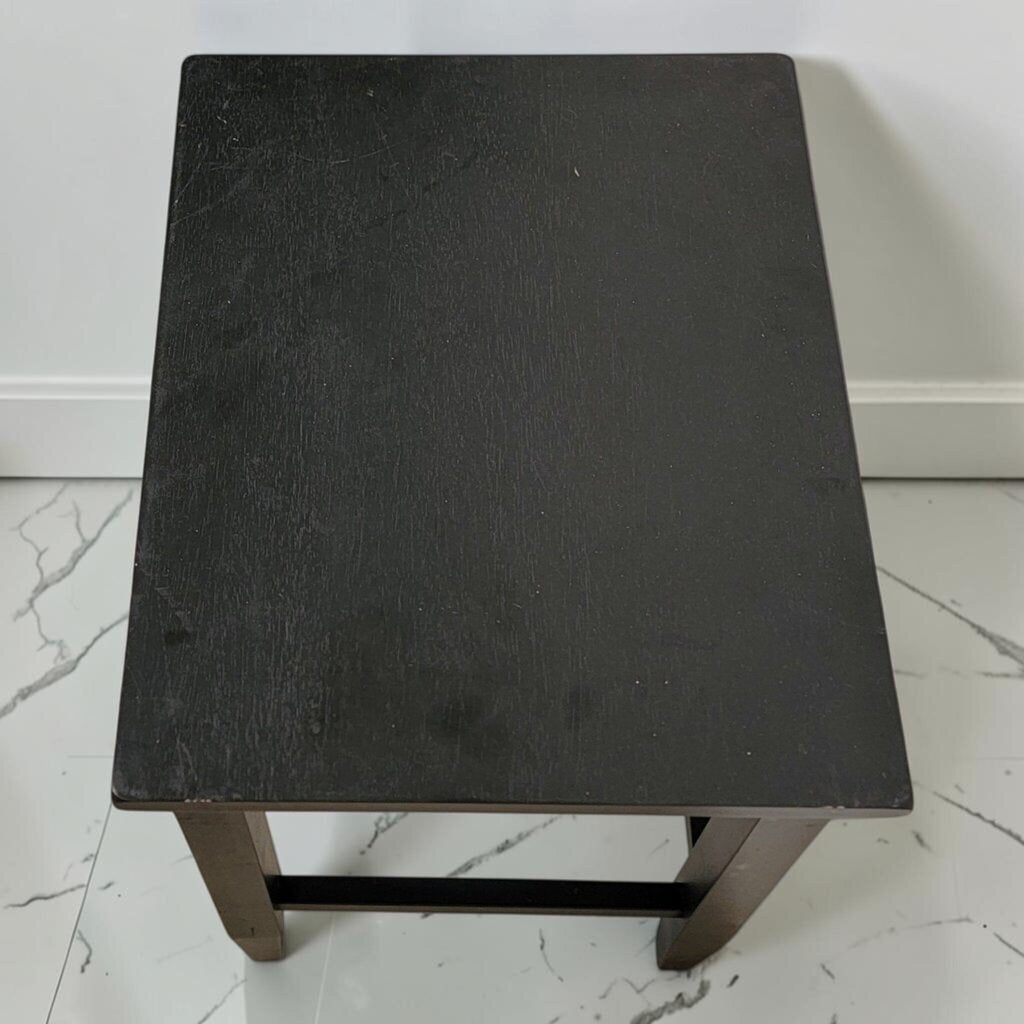 8736 Contemporary Minimalist Black End Table