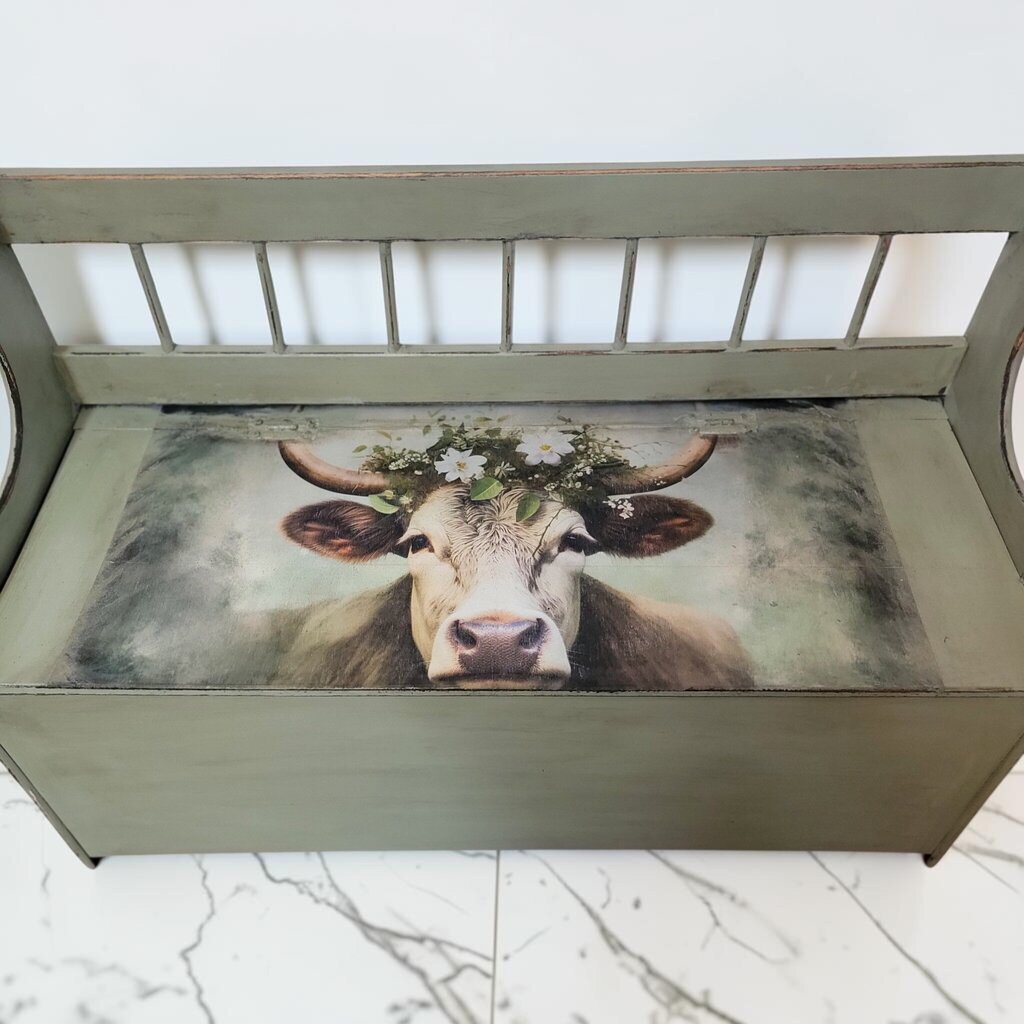 8787 Farmhouse Storage Bench with Cow Motif