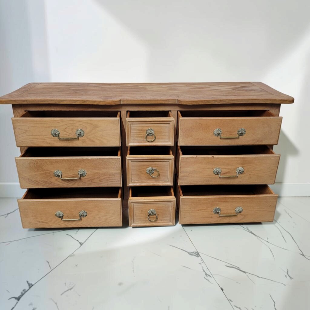 8813 Vintage French Provincial Nine-Drawer #Dresser