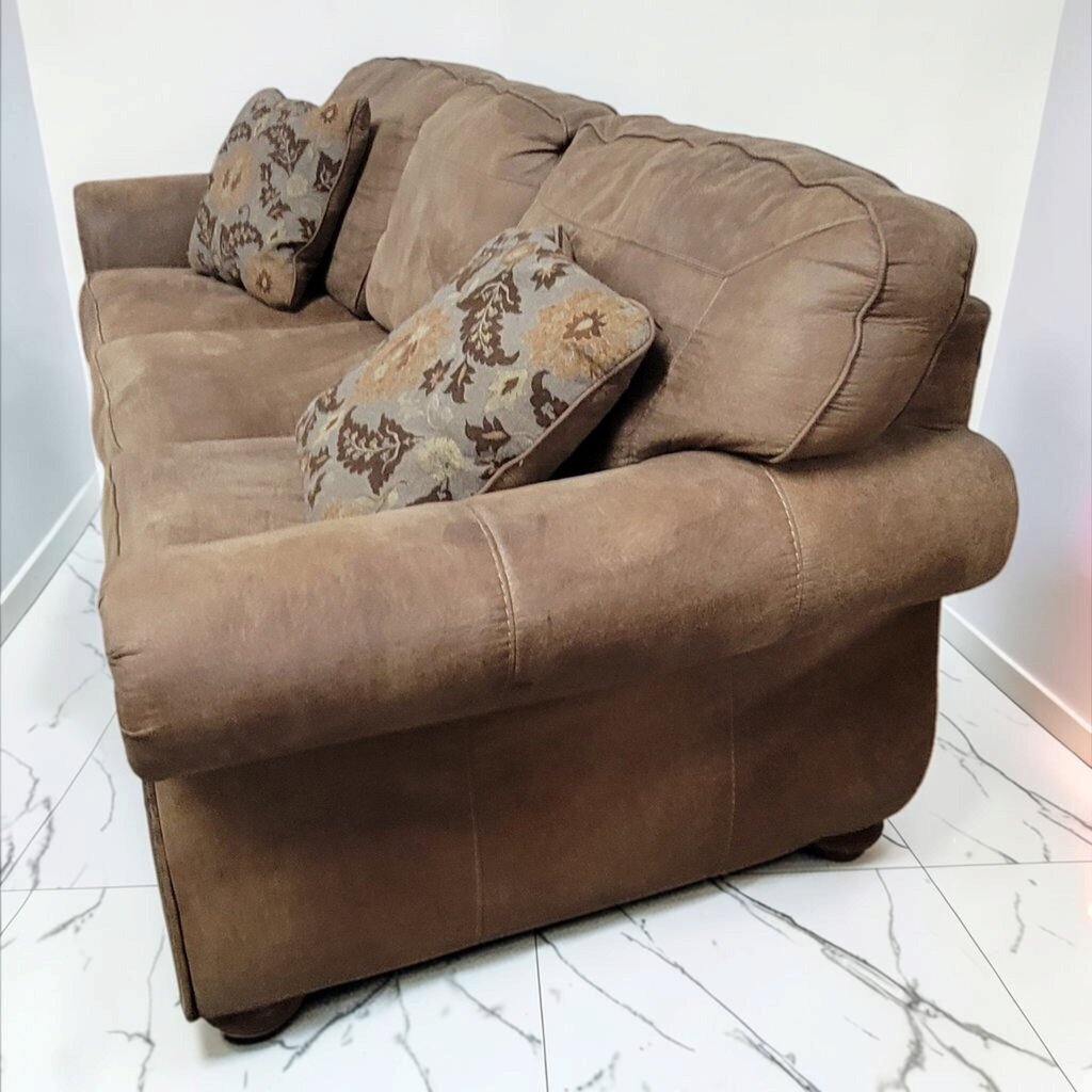 8820 Traditional Brown Microfiber Rolled-Arm #Sofa with Nailhead Trim