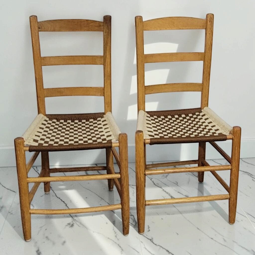8821-8822 American Shaker-Style Ladderback Chairs
