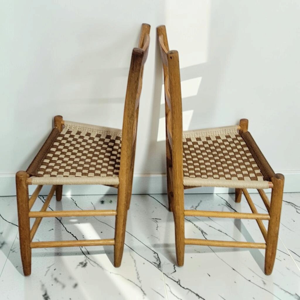 8821-8822 American Shaker-Style Ladderback Chairs