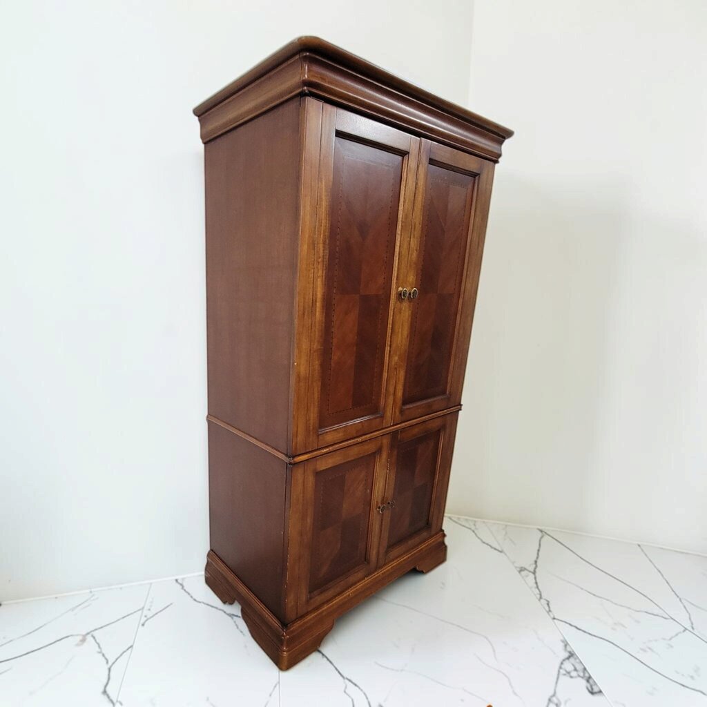 8834 Cherry Inlay Entertainment Cabinet