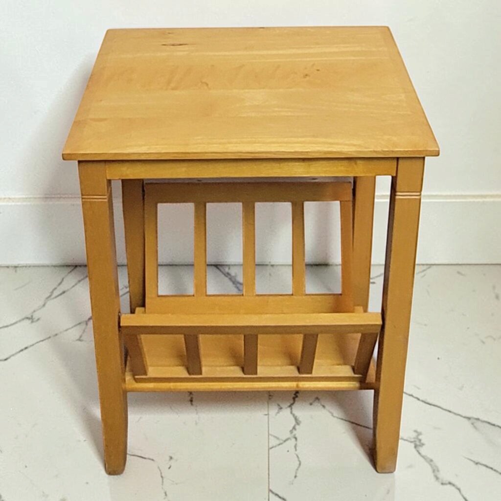 8847 Wooden Magazine Rack End Table