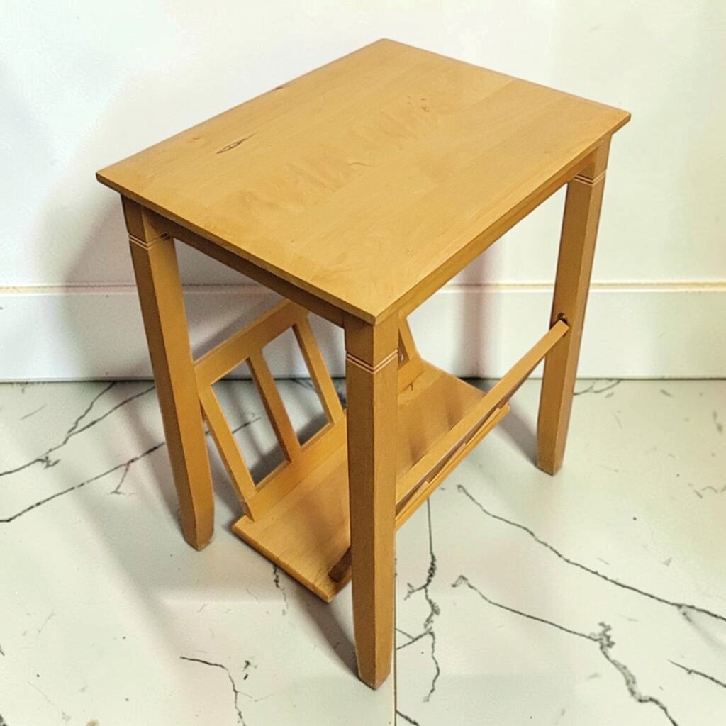 8847 Wooden Magazine Rack End Table