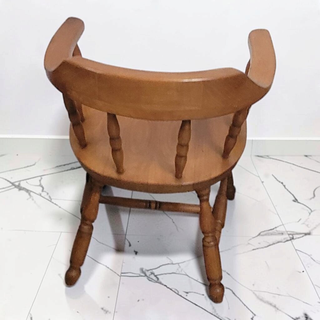 8854 Vintage Captains Chair ~ FURNITURE