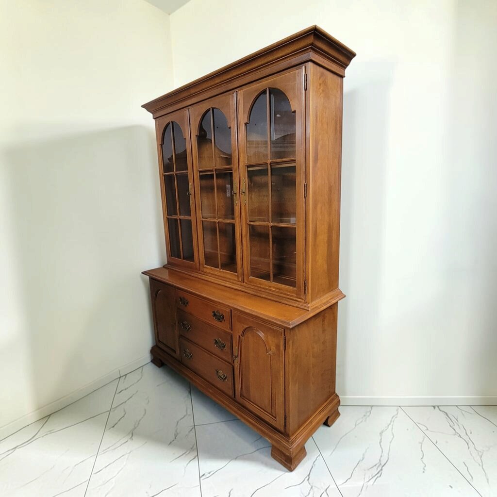 8859 Ethan Allen Maple #Hutch