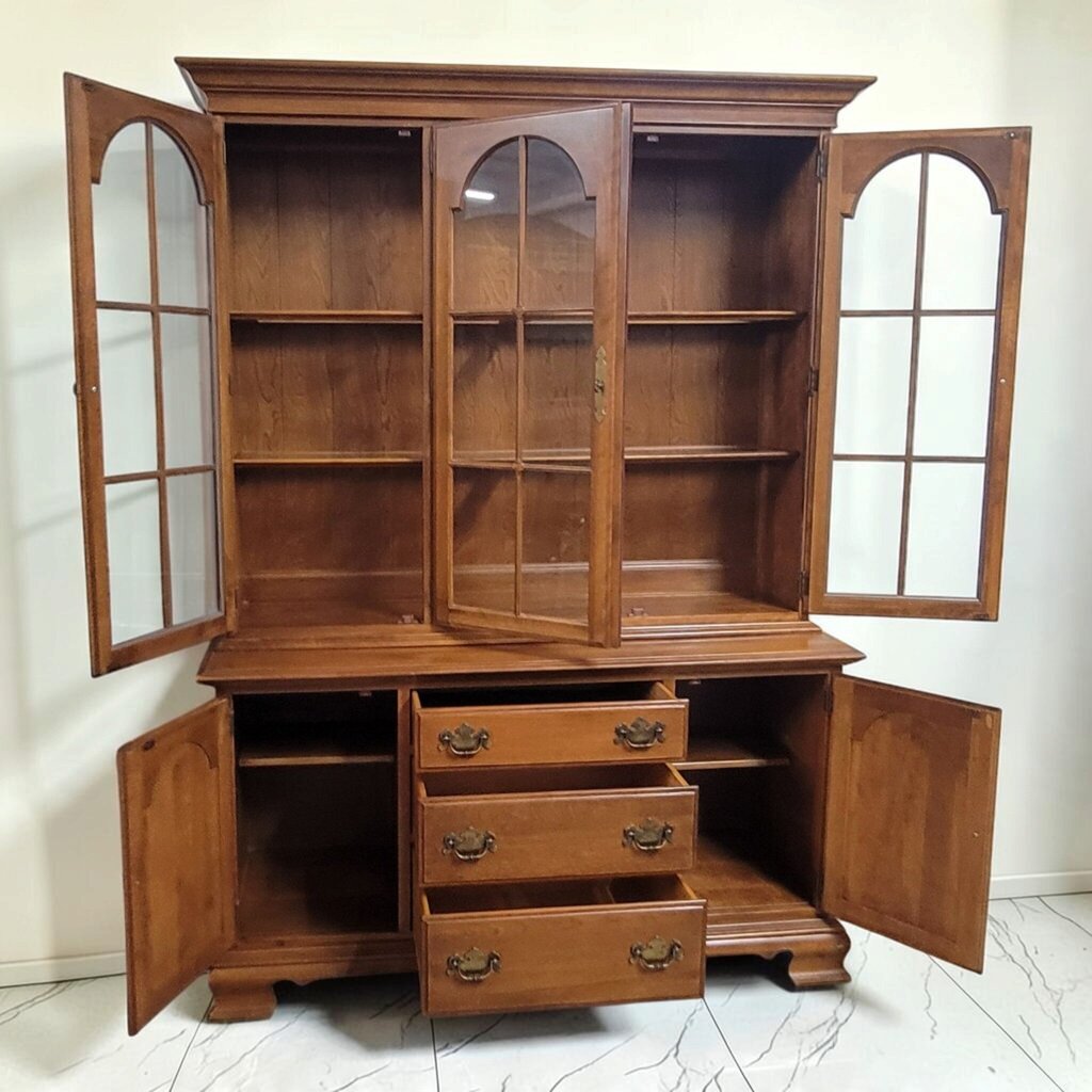 8859 Ethan Allen Maple #Hutch