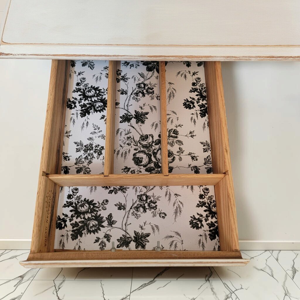 8866 Refinished Farmhouse #Hutch with Floral Interior