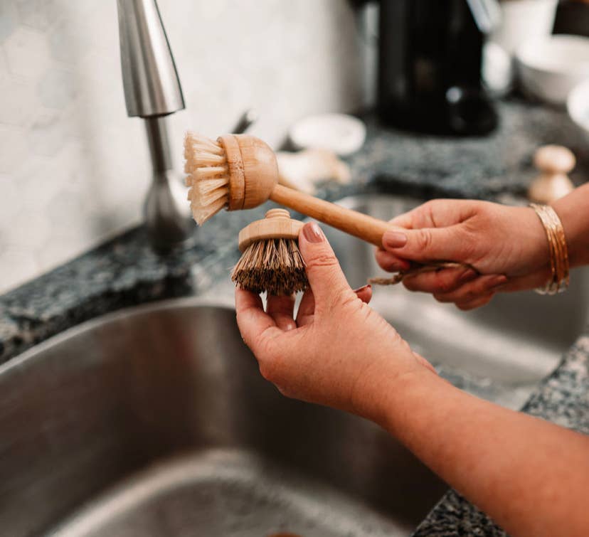 New Bamboo Long Handle Dish Brush