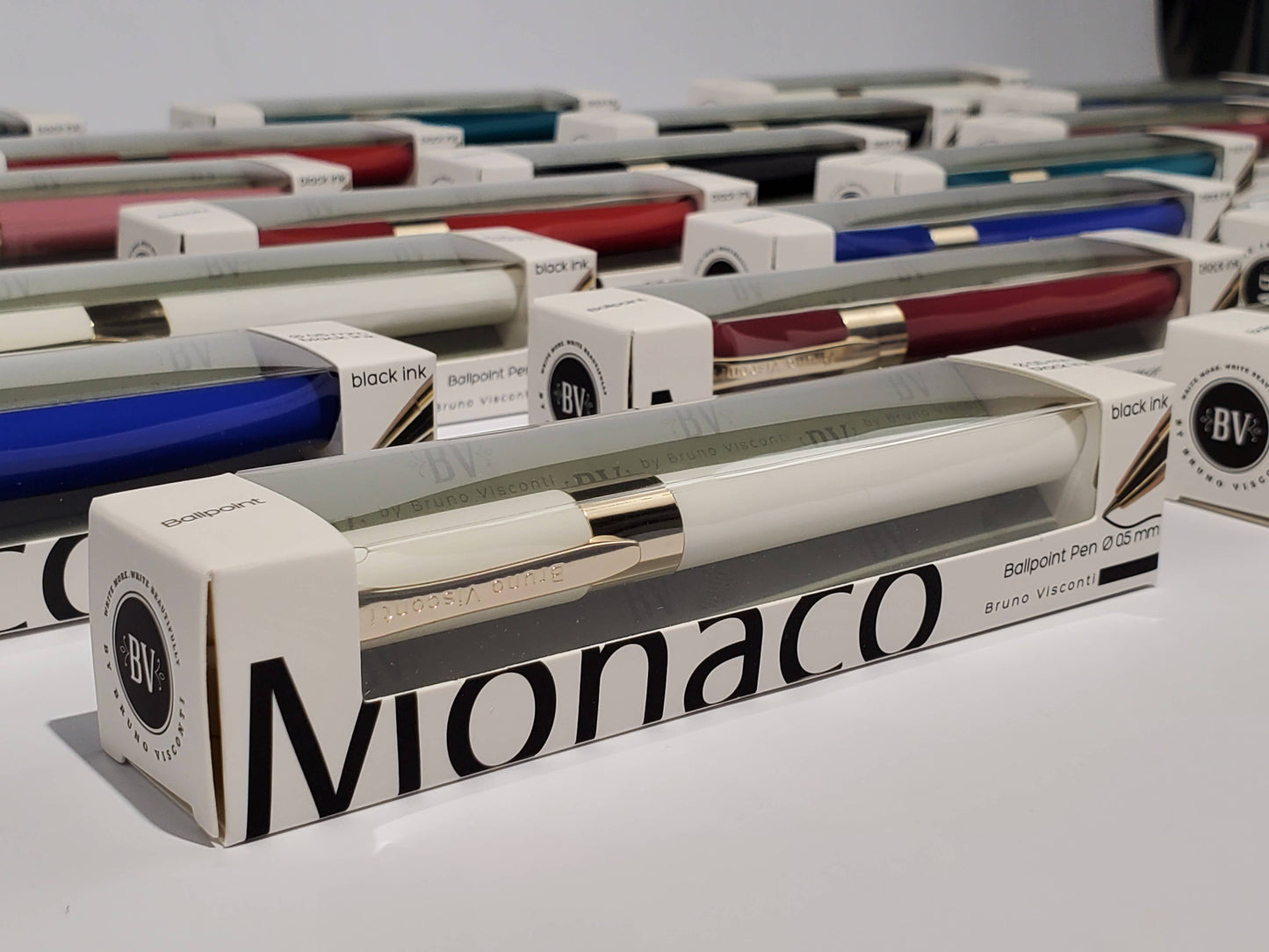 Monaco in Gift Box - White
