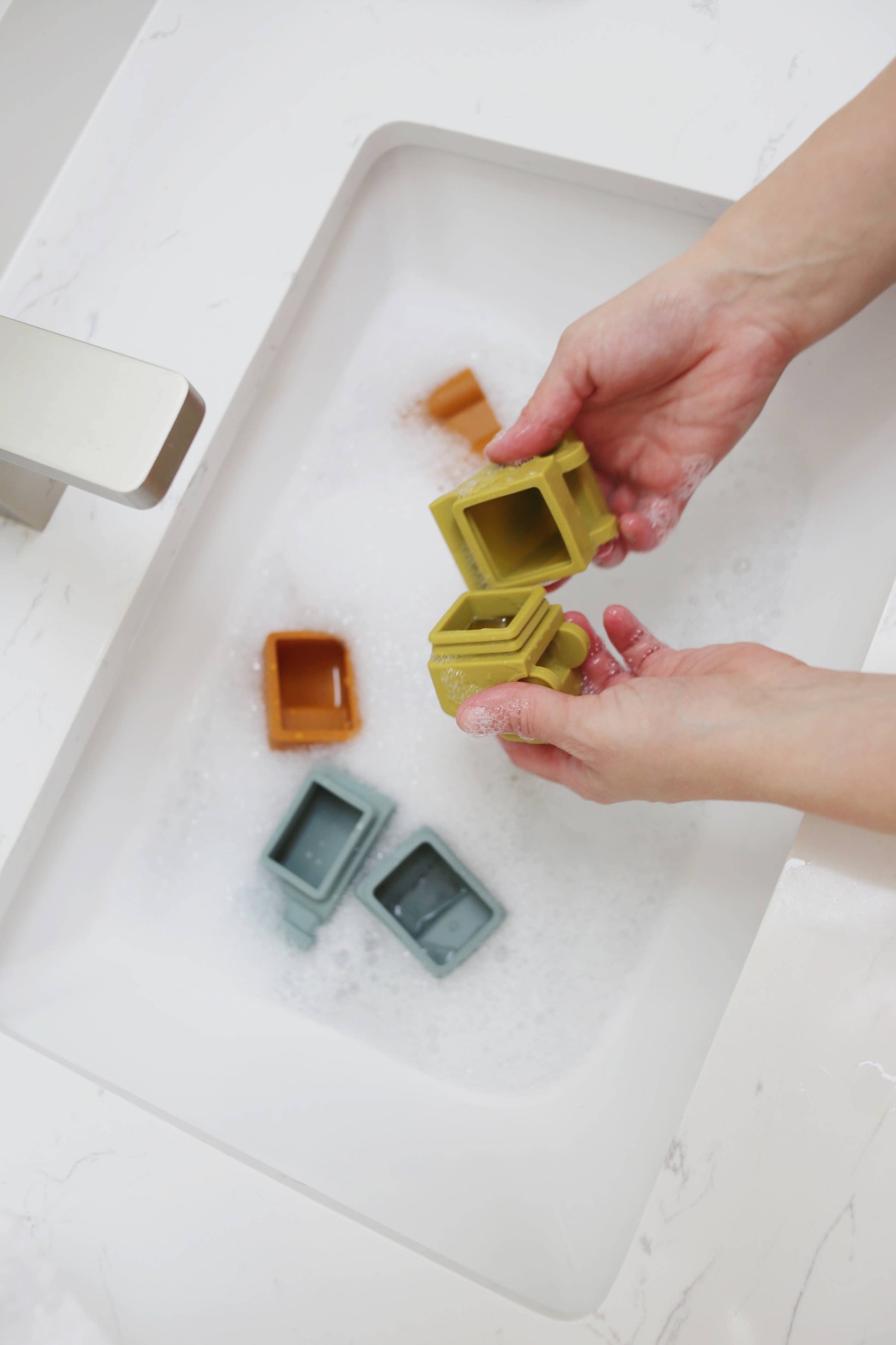 Construction Vehicle Mold Free Silicone Bath Toy Set