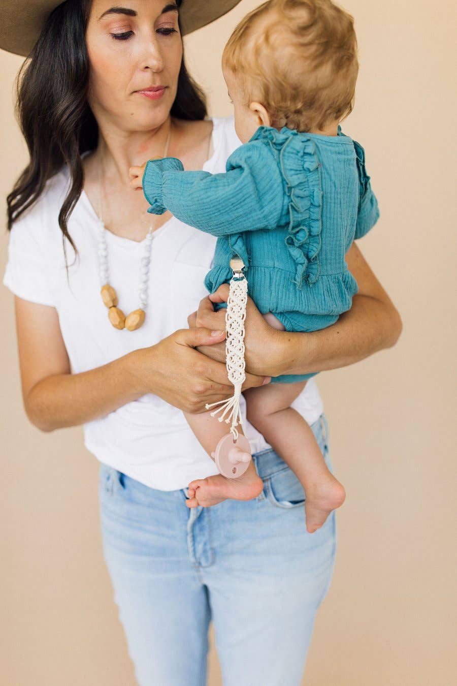 Macrame Pacifier Clip- Cream