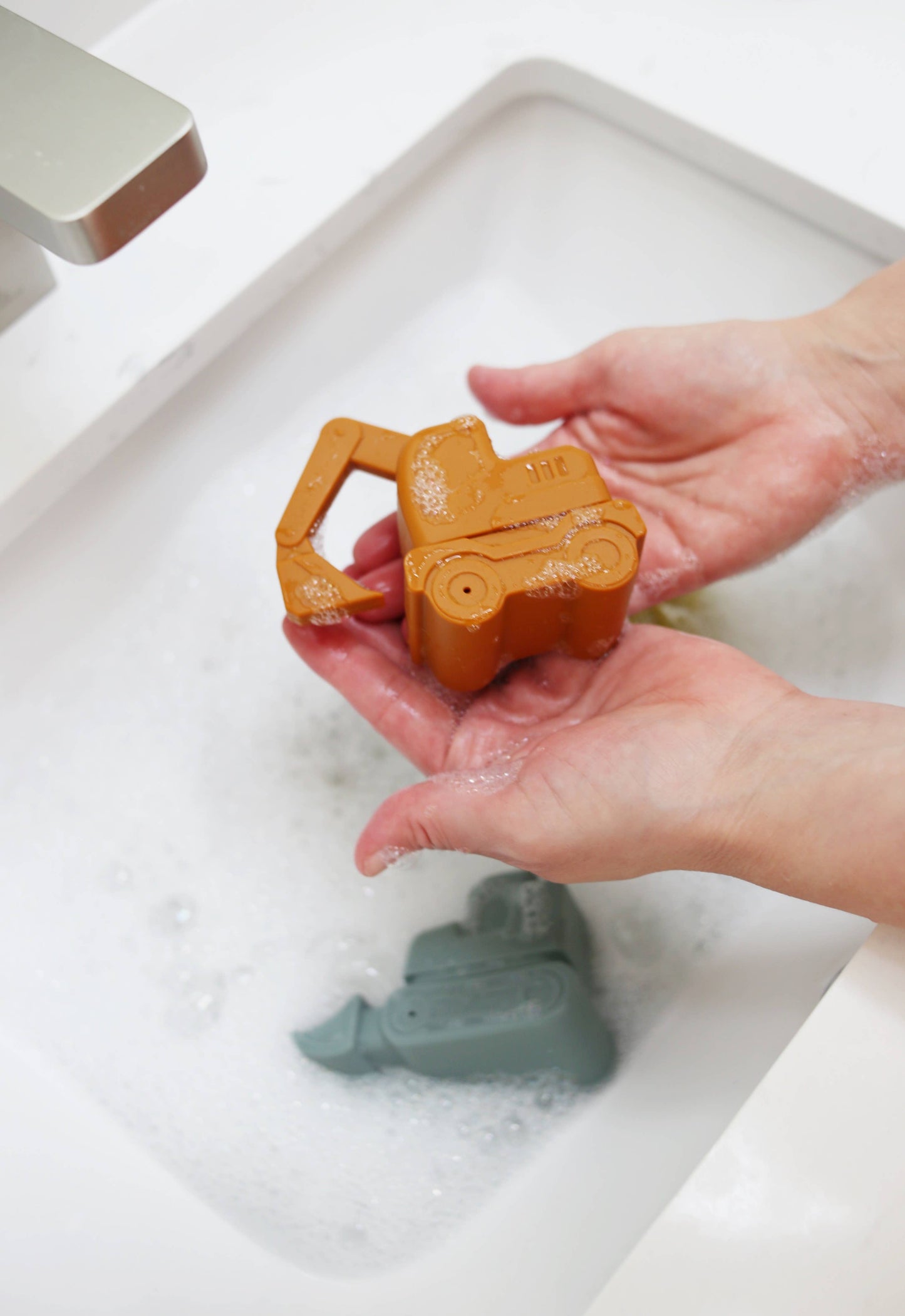 Construction Vehicle Mold Free Silicone Bath Toy Set