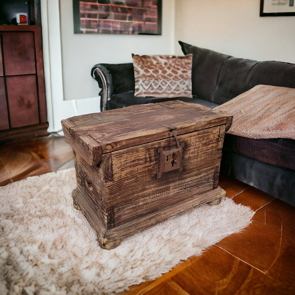 4773 HANDCRAFTED MEXICAN CHEST